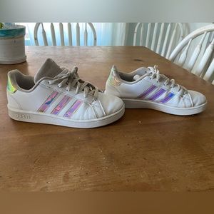 Adidas size 3 1/2 youth